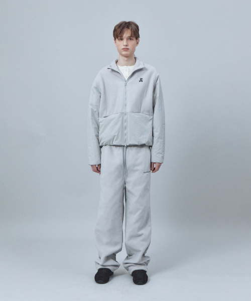 Rest&Recreation（レストアンドレクリエーション）の「QUILTED JOGGER PANTS - LIGHT GREY（スウェットパンツ・メンズ・その他・SMALL/LARGE）」の6枚目の写真