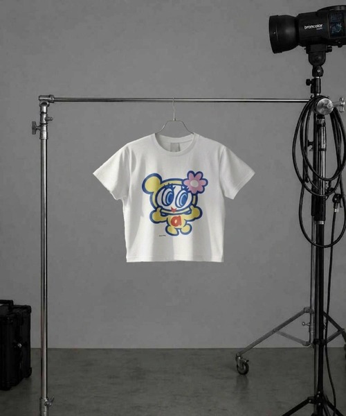 CULTURE SUPPLY(カルチャー サプライ)の「Angel Blue Tee(Tシャツ/カットソー・レディース・ホワイト系その他/ホワイト系その他3/ブラック系その他4/ホワイト系その他5/ブラック系その他2/ホワイト系その他2/ホワイト系その他4/ブラック系その他/ブラック系その他3/ブラック系その他5・SHORT)」の2枚目の写真