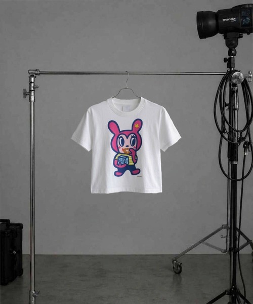 CULTURE SUPPLY(カルチャー サプライ)の「Angel Blue Tee(Tシャツ/カットソー・レディース・ホワイト系その他/ホワイト系その他3/ブラック系その他4/ホワイト系その他5/ブラック系その他2/ホワイト系その他2/ホワイト系その他4/ブラック系その他/ブラック系その他3/ブラック系その他5・SHORT)」の4枚目の写真