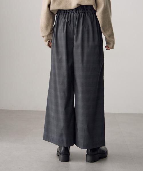 ATSURO TAYAMA（アツロウタヤマ）の「ベルトデザインワイドパンツ（その他パンツ・レディース・グレー系その他・M）」の15枚目の写真