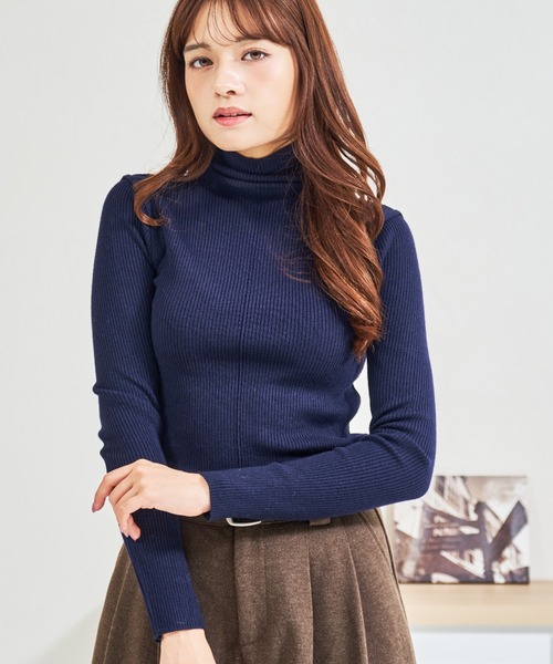 MISCH MASCH(ミッシュマッシュ)の「ZOZO限定 袖切替タートルネックニット(ニット/セーター・レディース・グレー/ネイビー・フリ-)」の4枚目の写真