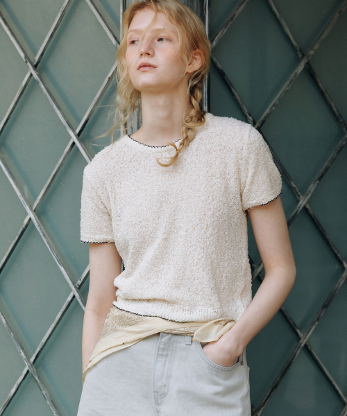 ANDNEEDS(アンドニーズ)の「Feather half sleeve knit (ivory)(ニット/セーター・レディース・その他・FREE)」の1枚目の写真