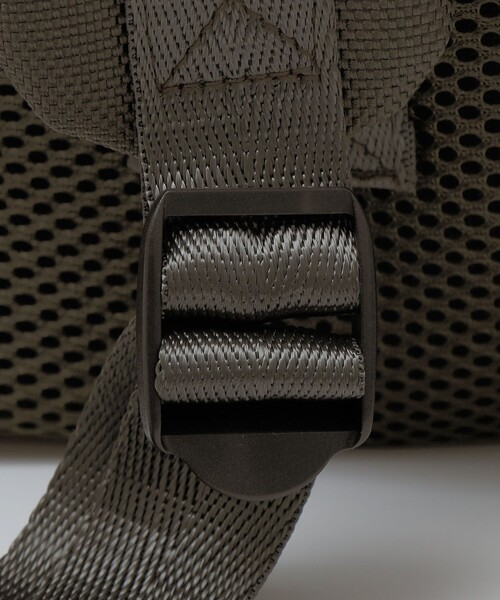 SHIPS(シップス)の「【新色追加】【WEB限定】SHIPS: 3WAY ビズ ワイド ブリーフ バッグ(ビジネスバッグ・メンズ・オリーブ/ブラック/ネイビー/チャコールグレー/ブラウン・ONE SIZE)」の6枚目の写真