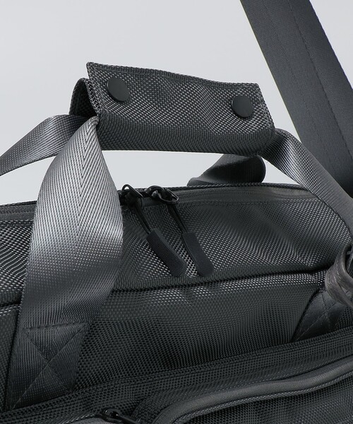 SHIPS(シップス)の「【新色追加】【WEB限定】SHIPS: 3WAY ビズ ワイド ブリーフ バッグ(ビジネスバッグ・メンズ・オリーブ/ブラック/ネイビー/チャコールグレー/ブラウン・ONE SIZE)」の19枚目の写真