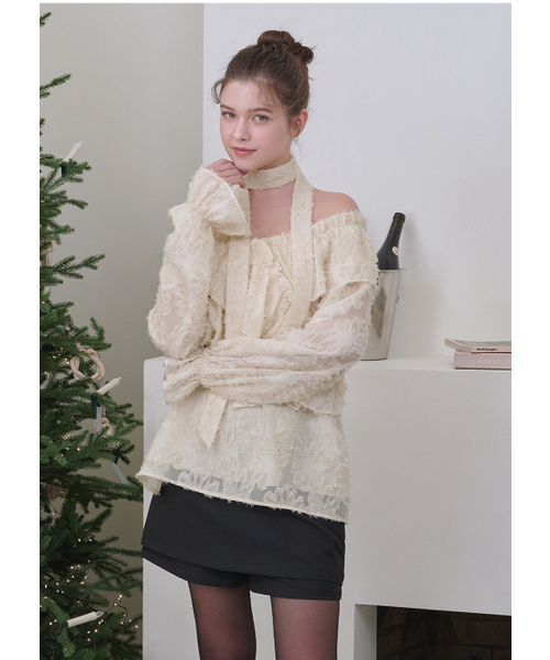 MICANE（ミケーネ）の「ケリーヘアリーストラップブラウス（シャツ/ブラウス・レディース・ブラック/クリーム・MEDIUM/LARGE/X-LARGE/SMALL）」の12枚目の写真