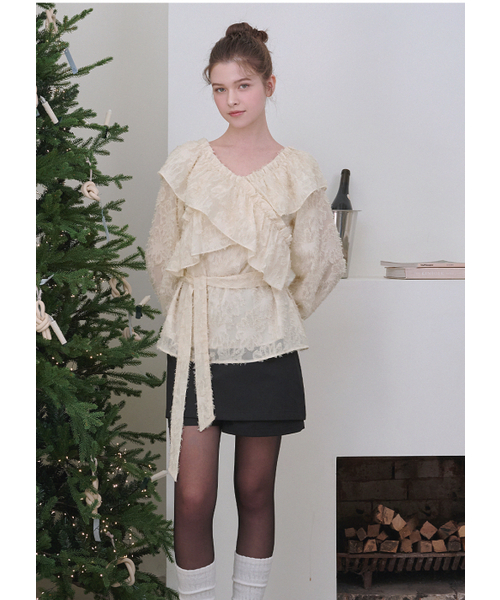 MICANE（ミケーネ）の「ケリーヘアリーストラップブラウス（シャツ/ブラウス・レディース・ブラック/クリーム・MEDIUM/LARGE/X-LARGE/SMALL）」の16枚目の写真