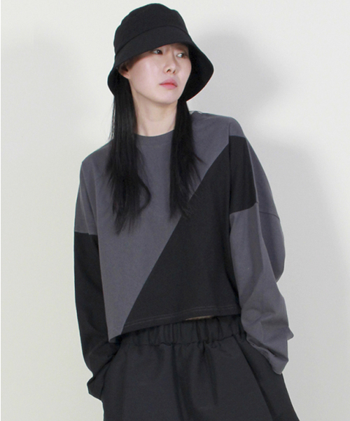 DEMARC(ドゥマーク)の「サイレンクロップ長袖Tシャツチャコール&ブラック(Tシャツ/カットソー・レディース・その他・MEDIUM/LARGE)」の1枚目の写真