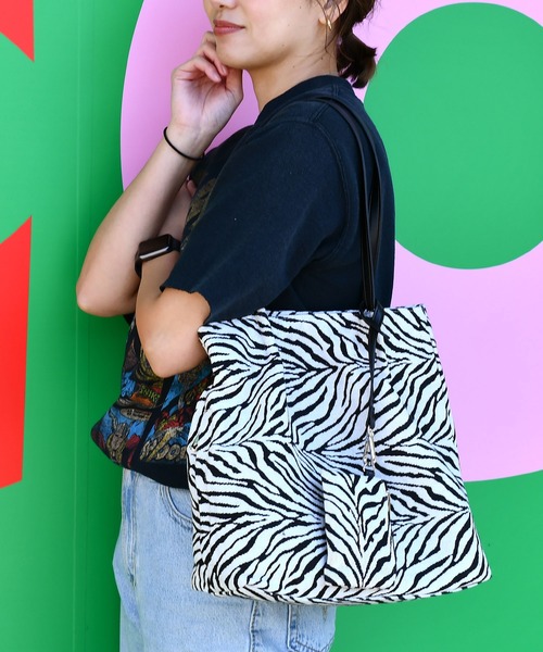 トートバッグ　タックテリーゼブラ