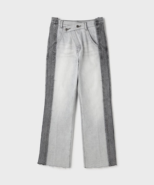 Diagram（ダイアグラム）の「リメイクフレアデニムパンツ（デニムパンツ・レディース・ブルー/ブラック・38/36）」の21枚目の写真