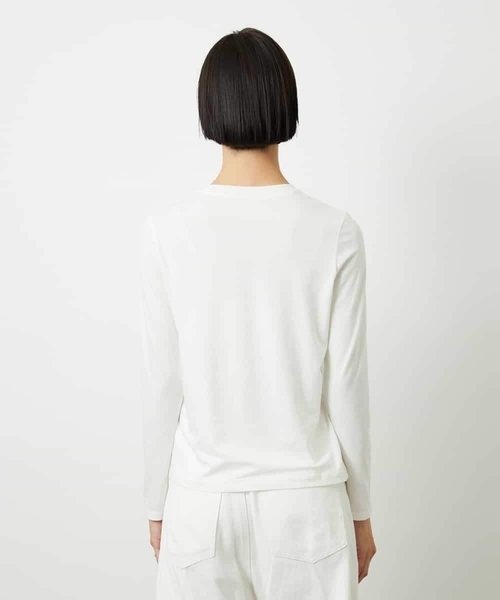 MICHEL KLEIN（ミッシェル・クラン）の「［レイヤードに最適］シアークルーネックPO（Tシャツ/カットソー・レディース・ホワイト・38）」の6枚目の写真