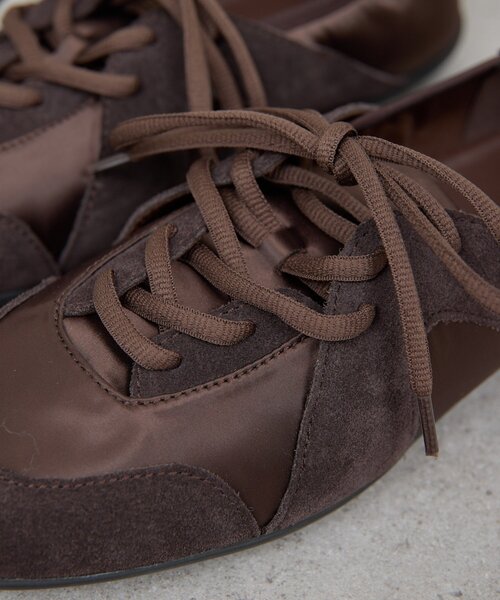 GALLARDAGALANTE（ガリャルダガランテ）の「【2.718】サテンスニーカー（その他シューズ・レディース・ブラック/ダークブラウン・36/37/38）」の15枚目の写真