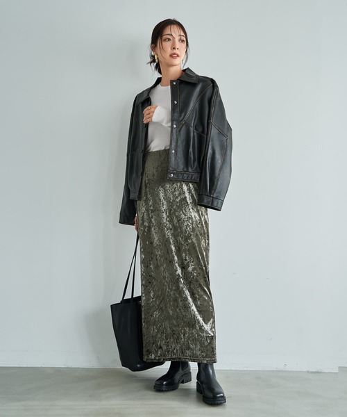 STYLE DELI（スタイルデリ）の「クラッシュベロア伸縮ストレートスカート（スカート・レディース・ベージュ/ダークカーキ・01/02）」の10枚目の写真