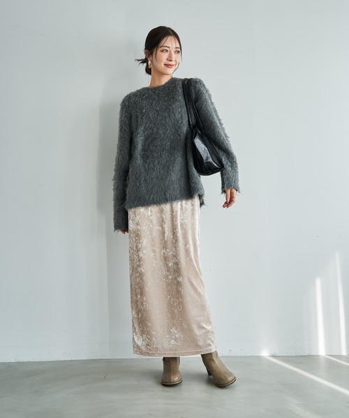 STYLE DELI（スタイルデリ）の「クラッシュベロア伸縮ストレートスカート（スカート・レディース・ベージュ/ダークカーキ・01/02）」の11枚目の写真