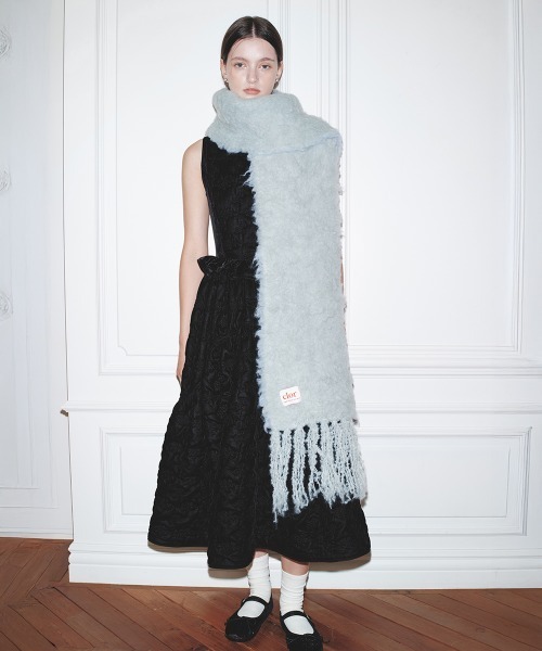 ROCKFISH WEATHERWEAR（ロックフィッシュウェザーウェア）の「OVERSIZE SHAGGY SCARF（マフラー・レディース・ライトイエロー/ピンク/レッド/ミント・FREE）」の5枚目の写真