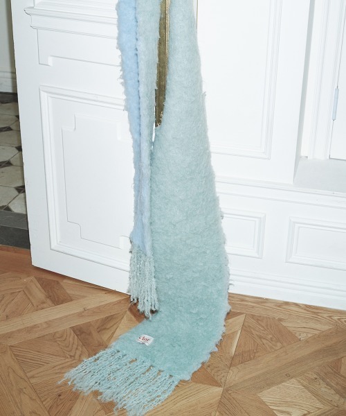 ROCKFISH WEATHERWEAR（ロックフィッシュウェザーウェア）の「OVERSIZE SHAGGY SCARF（マフラー・レディース・ライトイエロー/ピンク/レッド/ミント・FREE）」の10枚目の写真