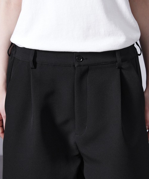 Loose/ルース(ルース)の「3Dタックボリュームパンツ(スラックス・メンズ・カーキ/ブラック・S/L/M)」の18枚目の写真