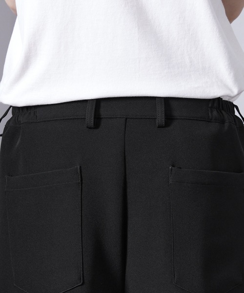 Loose/ルース(ルース)の「3Dタックボリュームパンツ(スラックス・メンズ・カーキ/ブラック・S/L/M)」の22枚目の写真