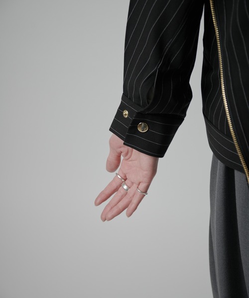 Lui's（ルイス）の「ピンストライプジップシャツブルゾン（ブルゾン・メンズ・ブラック/ブラウン・S/M）」の6枚目の写真