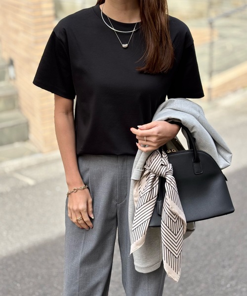 Emma Taylor（エマテイラー）の「【素材にこだわった】シルクタッチスムースＴシャツ（Tシャツ/カットソー・レディース・ホワイト/スミクロ/ブラック/ブラウン・FREE）」の14枚目の写真