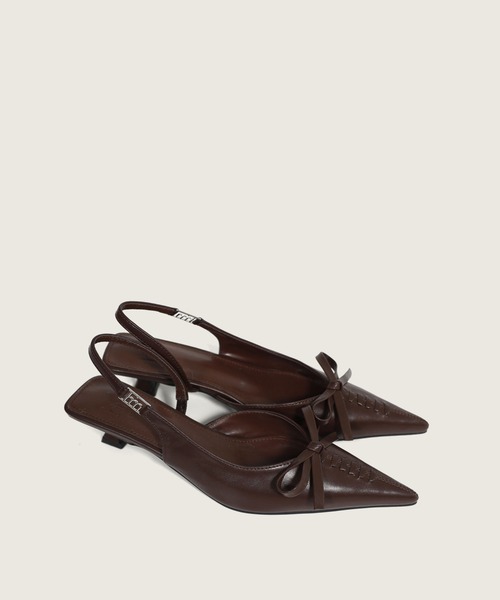 hiamu（ヒアム）の「【4色展開】コルセットリボンポイント サイドロゴスリングバック/2026 SS NEW COLLECTION（パンプス・レディース・ベージュ/ブラウン/ブラック/シルバー・22.5cm/23.0cm/23.5cm/24.0cm/24.5cm/25.0cm）」の2枚目の写真