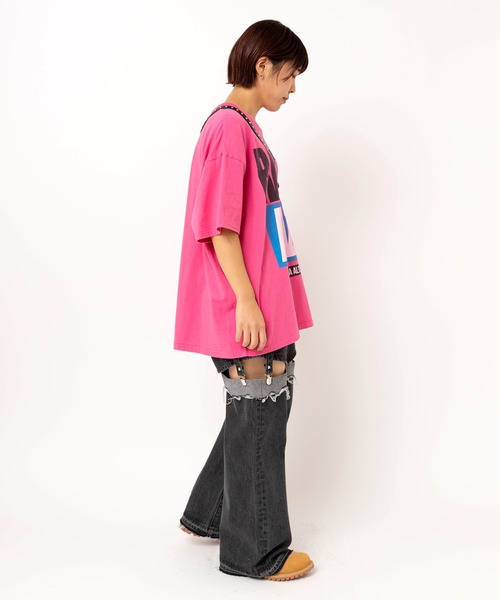 RNA(アールエヌエー)の「R4434 ガーターベルトフレアパンツ(デニムパンツ・レディース・ブルー/ブラック・MEDIUM)」の20枚目の写真