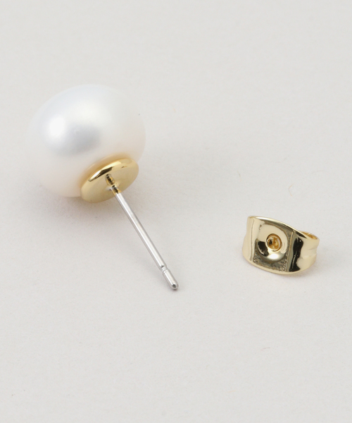 La TOTALITE（ラトータリテ）の「STELLAR HOLLYWOOD/ステラハリウッド アシンメトリーフープピアス（ピアス（両耳用）・レディース・ゴールド・FREE）」の8枚目の写真