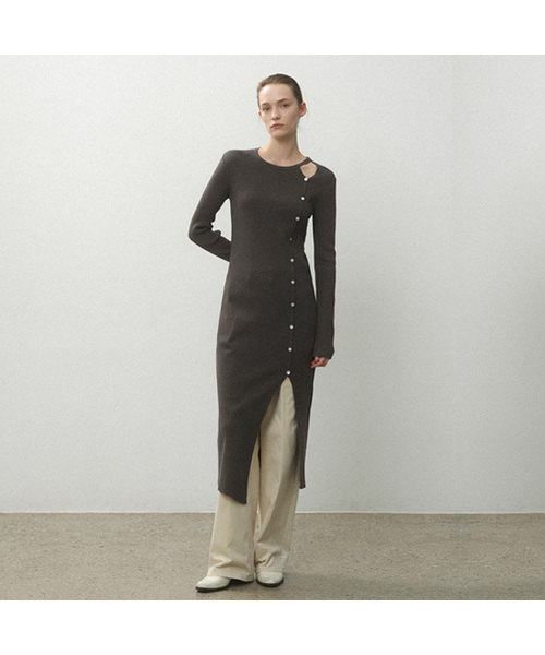 ESSENTIAL DANIEL CUTOUT KNIT DRESS(OP-6245)