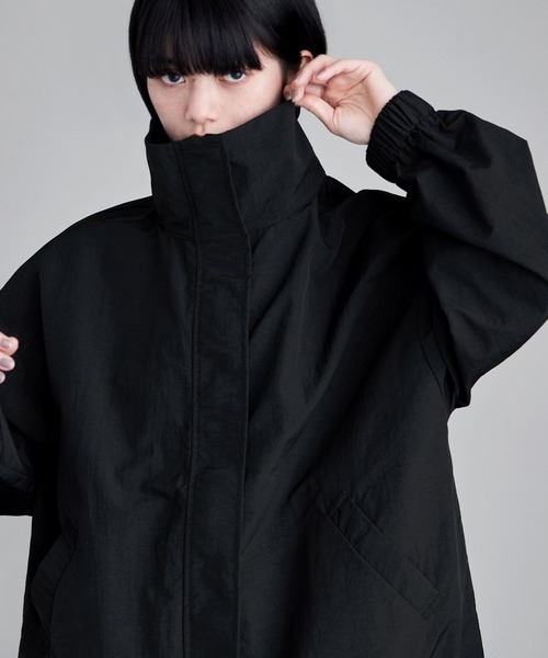 etoll.（エトル）の「ナイロンスタンドカラーブルゾン（ブルゾン・レディース・ブラック/アイボリー・M）」の6枚目の写真