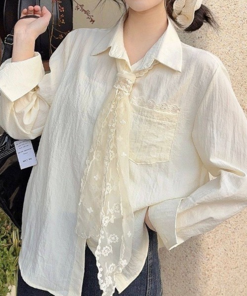 LADY LIKE(レディライク)の「【春夏新作】チュールレースタイ付きソフトシャツ(シャツ/ブラウス・レディース・ライトベージュ/ホワイト・M)」の3枚目の写真