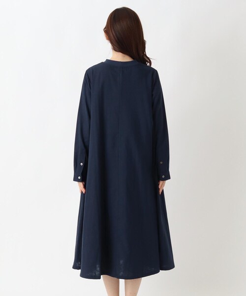 one'sterrace(ワンズテラス)の「コットンWガーゼ Aラインワンピース(ワンピース・レディース・ネイビー系5/グレー系4/カーキ系5・02)」の6枚目の写真