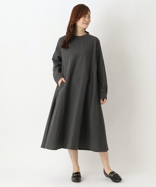 one'sterrace(ワンズテラス)の「コットンWガーゼ Aラインワンピース(ワンピース・レディース・ネイビー系5/グレー系4/カーキ系5・02)」の13枚目の写真