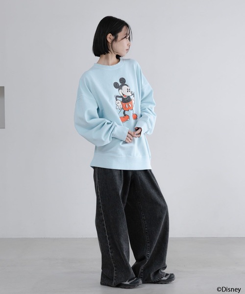 LOWRYS FARM（ローリーズファーム）の「LFM(U)【MICKEY】スウェットクルーネック　 653950（スウェット・メンズ・ホワイト/ブルー/グレー・MEDIUM/LARGE）」の9枚目の写真