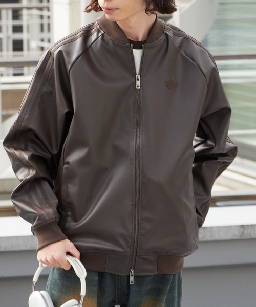 adidas(アディダス)の「adidas/アディダス SST PLEATHER フェイクレザー ジャケット 2026年 夏 夏服(ブルゾン・メンズ・ブラウン・M/L/XL)」の13枚目の写真