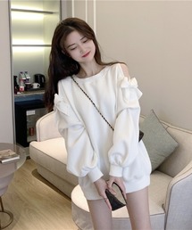 NoBelle（ノベル）の「ワンショルダー風　肩リボンスウェット（スウェット）」