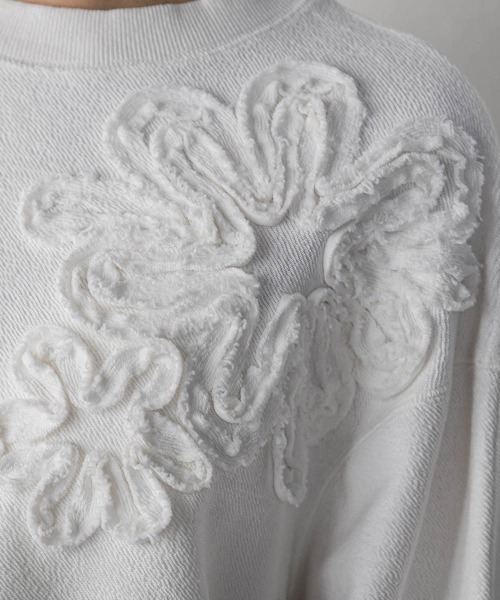 MAYSON GREY（メイソングレイ）の「フラワーモチーフプルオーバー≪洗濯機で洗える≫（Tシャツ/カットソー・レディース・ホワイト・M）」の7枚目の写真