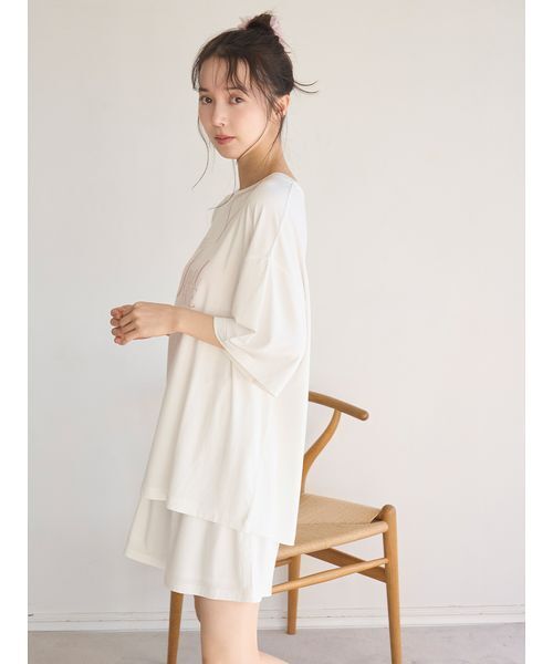 SNIDEL HOME（スナイデルホーム）の「【接触冷感】ロゴTシャツセットアップ（ルームウェア/パジャマ・レディース・サックスブルー/ホワイト/イエロー/ベージュ/ネイビー・F）」の11枚目の写真