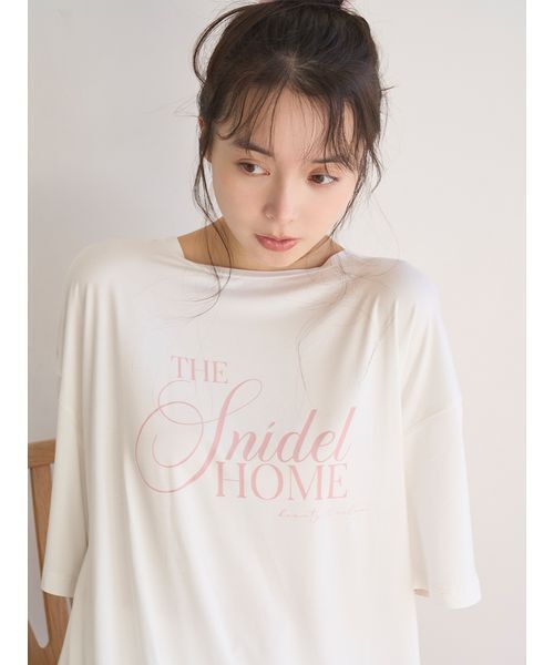 SNIDEL HOME（スナイデルホーム）の「【接触冷感】ロゴTシャツセットアップ（ルームウェア/パジャマ・レディース・サックスブルー/ホワイト/イエロー/ベージュ/ネイビー・F）」の13枚目の写真
