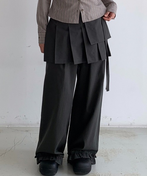 Teem Store（チームストア）の「【2点セット】巻きプリーツスカート付きフリルパンツ（スラックス・レディース・ブラック/グレー/ベージュ・F）」の2枚目の写真