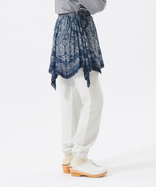 BEAMS BOY(ビームスボーイ)の「バンダナ プリント スカート(スカート・レディース・レッド/ネイビー・ONE SIZE)」の14枚目の写真