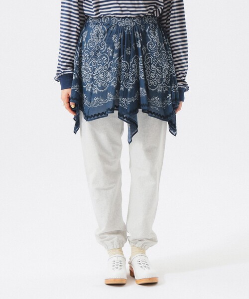 BEAMS BOY(ビームスボーイ)の「バンダナ プリント スカート(スカート・レディース・レッド/ネイビー・ONE SIZE)」の15枚目の写真