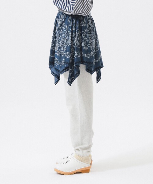 BEAMS BOY(ビームスボーイ)の「バンダナ プリント スカート(スカート・レディース・レッド/ネイビー・ONE SIZE)」の16枚目の写真