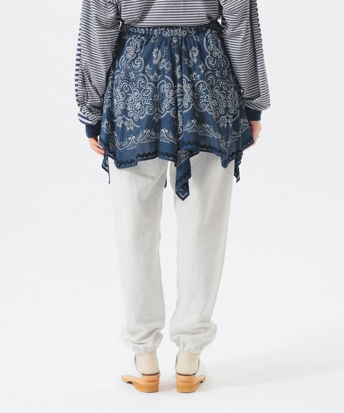 BEAMS BOY(ビームスボーイ)の「バンダナ プリント スカート(スカート・レディース・レッド/ネイビー・ONE SIZE)」の17枚目の写真