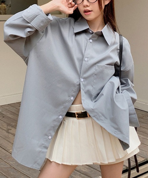DAY CLOSET(デイ クローゼット)の「【前後アシメヘム】長袖 レギュラーカラー ボックスプリーツ オーバーサイズ シャツ レディース(シャツ/ブラウス・レディース・マスタード/ブルー/グレー/ピンク/ホワイト・FREE)」の2枚目の写真