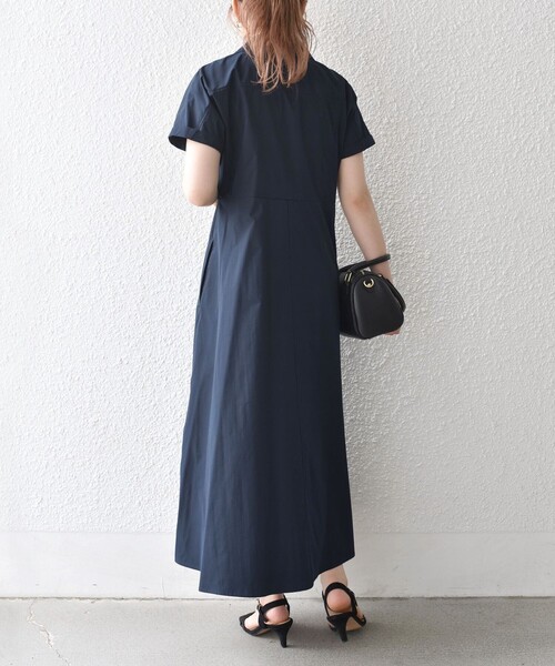 SHIPS any(シップス エニィ)の「SHIPS any:〈洗濯機可能〉フラットカラー Vネック フレア ワンピース 2(シャツワンピース・レディース・ブラウン系/イエロー/ネイビー・ONE SIZE)」の18枚目の写真