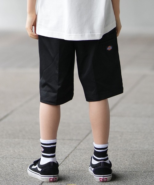 Dickies(ディッキーズ)の「Dickies/ディッキーズ キッズ ショーツ ワンポイント ロゴ DY0004(その他パンツ・キッズ・ブラック/ベージュ/チャコール・130cm/140cm/150cm/160cm)」の20枚目の写真