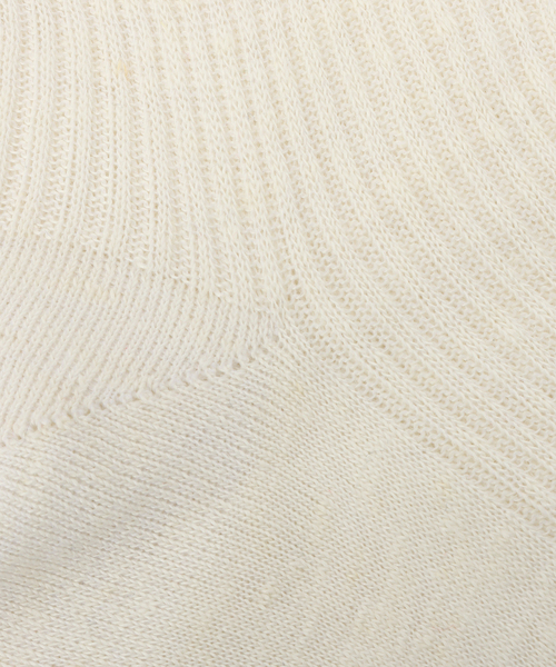 FRAMeWORK（フレームワーク）の「BRESCIANI LINEN MIX SOCKS（ソックス/靴下・レディース・レッド/ホワイト系その他/イエロー/ネイビー/ベージュ・FREE）」の8枚目の写真
