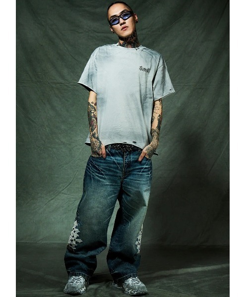 SUPPLIER(サプライヤー)の「A'GEM/9 × .kom 『SUPPLIER/サプライヤー』Pierced Tribal Bones Tee/ピアストライバルボーンTシャツ(Tシャツ/カットソー・メンズ・チャコールグレー/ブラック・L/M)」の3枚目の写真