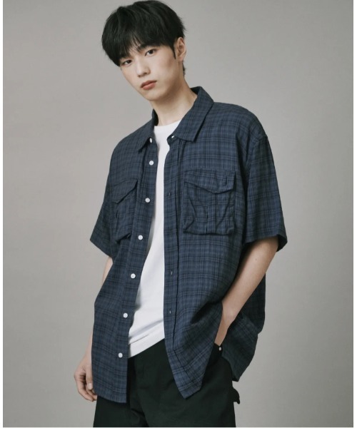 Vini(ヴィニ)の「ボリュームカーゴチェックシャツ(Tシャツ/カットソー・メンズ・カーキ/ブラウン/ネイビー・SMALL/MEDIUM/LARGE)」の17枚目の写真