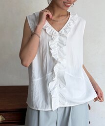 ノースリフリルブラウス