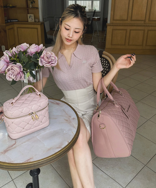 ROYAL PARTY(ロイヤルパーティー)の「【ONLINE限定カラーあり】ロゴ刺しゅうスキッパーケーブルニットトップス(ニット/セーター・レディース・ピンク/ブルー/グレー/ブラック/マルチ/ベージュ/ネイビー/イエロー・FREE)」の7枚目の写真